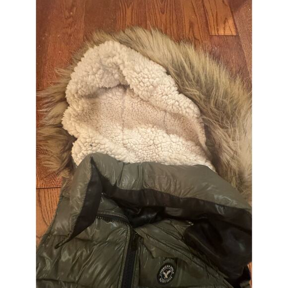 American Eagle Down Puffer Vest Faux Fur Hat Women's Small Teen Olive Green - Picture 8 of 12